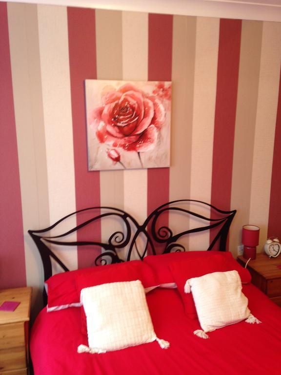 Copperfields Guest House เกรทยาร์มัธ ห้อง รูปภาพ